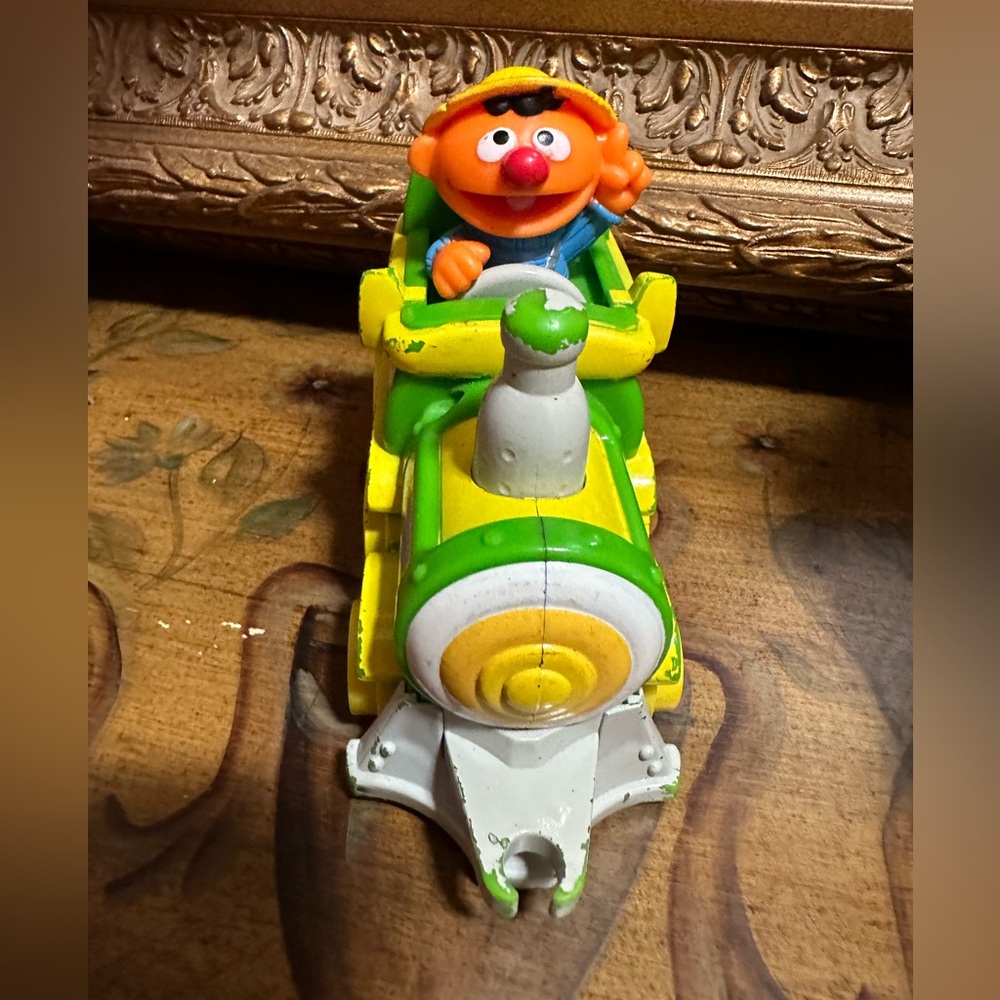 Sesame Street Ernie Farm Train Talking Playskool 2013 Works RARE Hard To Find